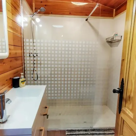 Casa De Madera Con Piscina Y Vistas Al Mar * 피네다데마르