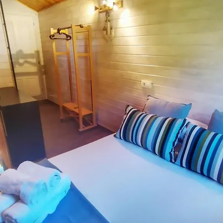 Casa De Madera Con Piscina Y Vistas Al Mar 빌라 *