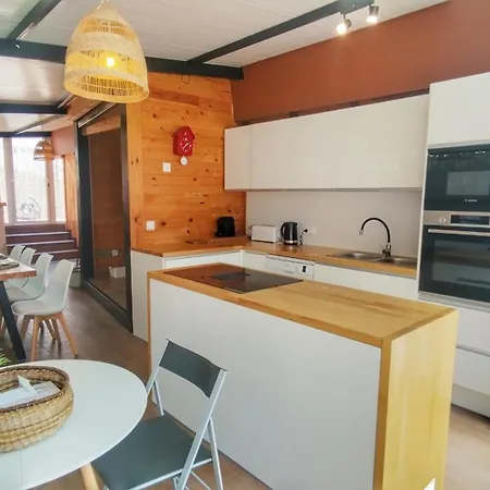 Casa De Madera Con Piscina Y Vistas Al Mar *